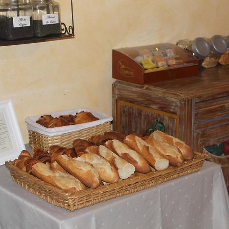 Logis Hotel Restaurant Les Norias Cazilhac  ภายนอก รูปภาพ