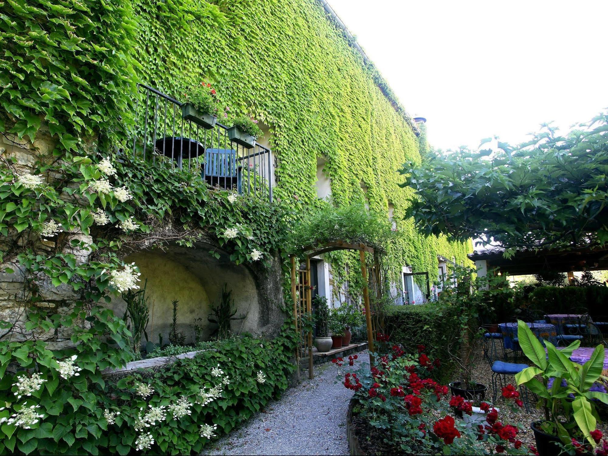 Logis Hotel Restaurant Les Norias Cazilhac  ภายนอก รูปภาพ