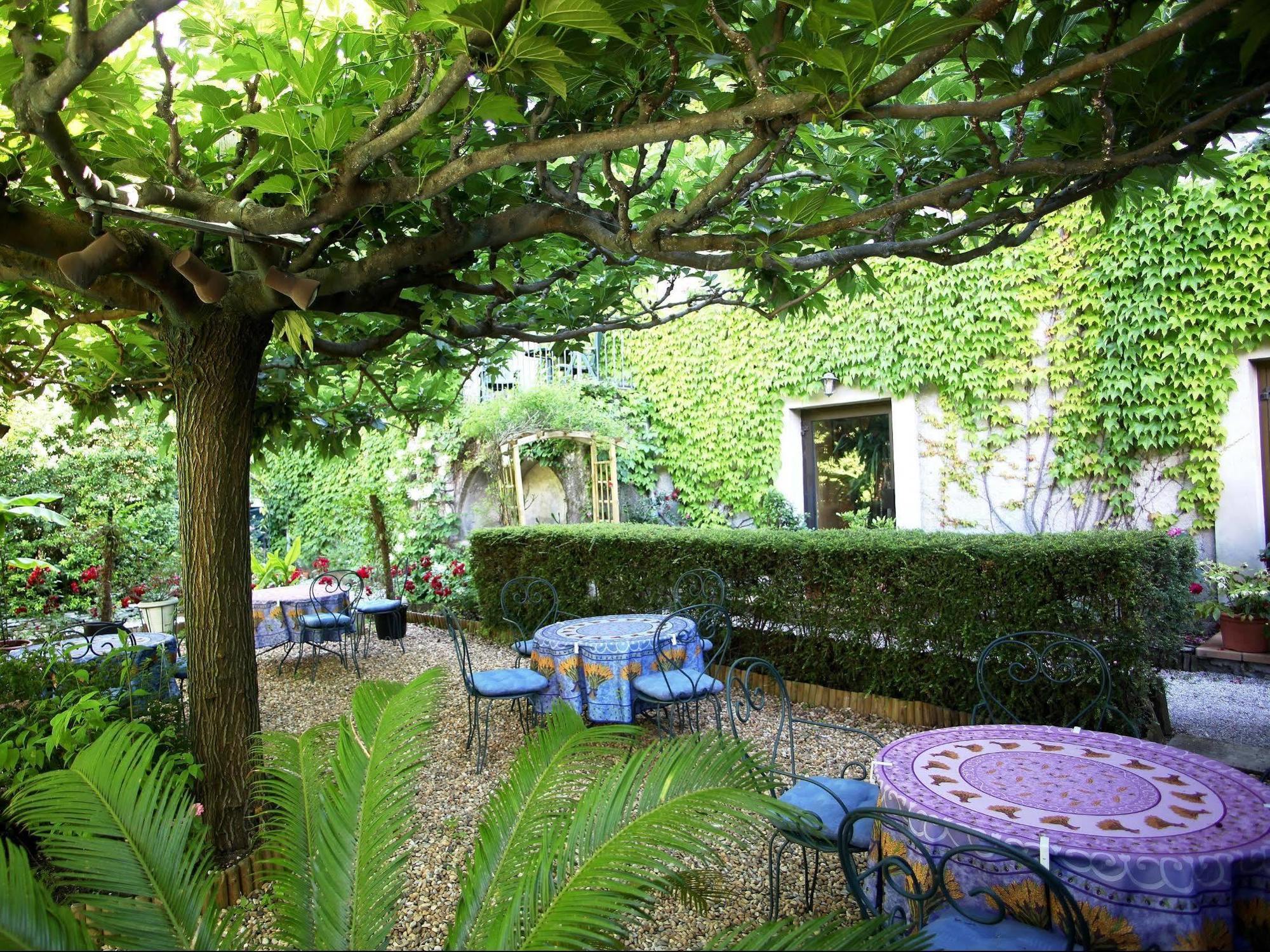 Logis Hotel Restaurant Les Norias Cazilhac  ภายนอก รูปภาพ
